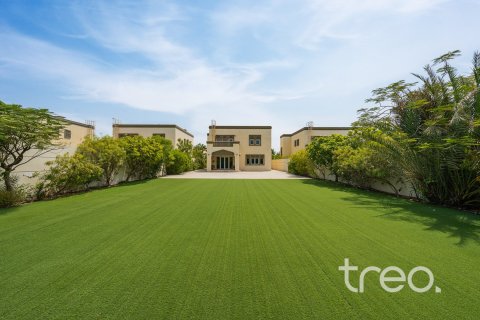 Villa de 3 dormitorios en Regional, UAE No. 200843