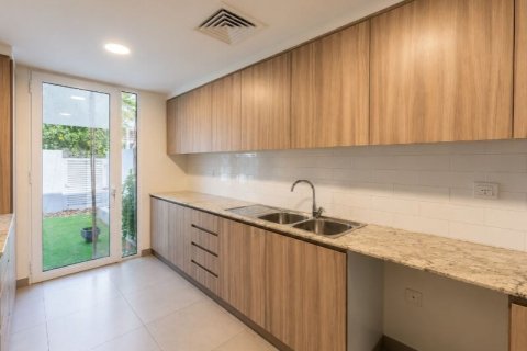 Villa de 3 dormitorios en Arabella Townhouses, UAE No. 163437 10