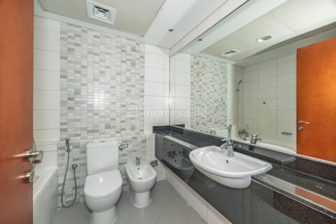 Apartment de 3 dormitorios en Dubai Media City, UAE No. 163442 8