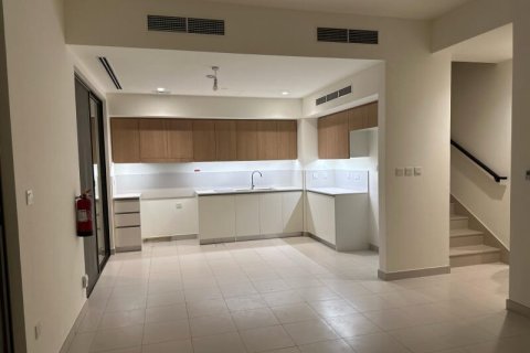 4 غرف نوم فيلا في EMAAR South, الإمارات العربية المتحدة رقم 163439 9