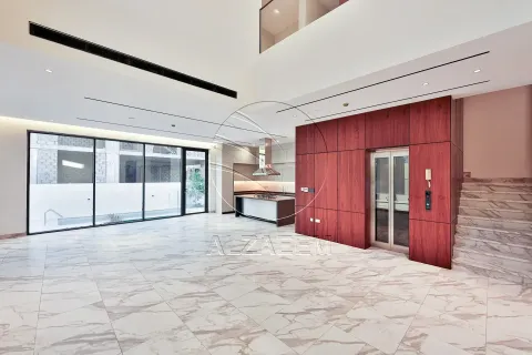 Villa de 5 dormitorios en  Yas Acres, UAE No. 150095 10