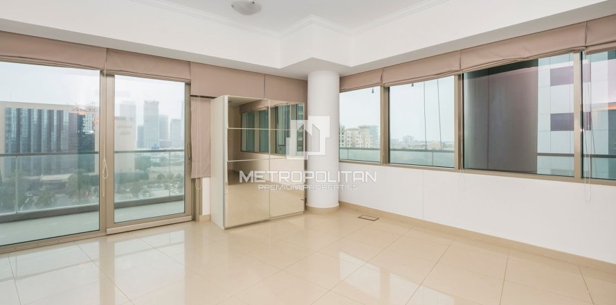 Квартира с 2 спальнями в Дубай Марина, ОАЭ №40690