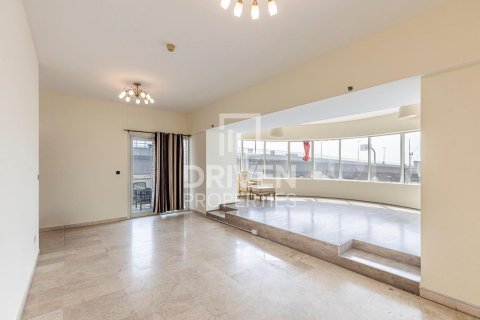 3 bedrooms Apartment in KG Tower, UAE No. 190639