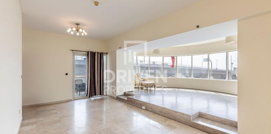 3 bedrooms Apartment in KG Tower, UAE No. 190639