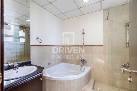 3 bedrooms Apartment in KG Tower, UAE No. 190639 13