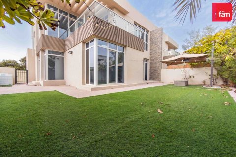 Villa de 4 chambres à Dubai, UAE No. 200357 7