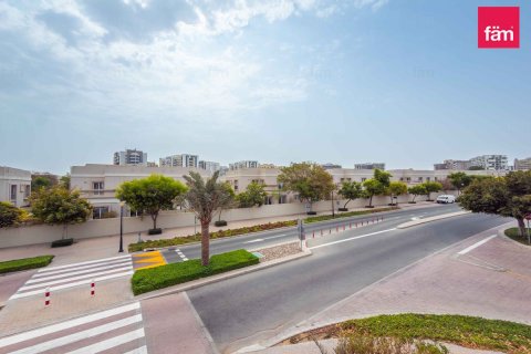 Villa de 4 chambres à Dubai, UAE No. 200357 10