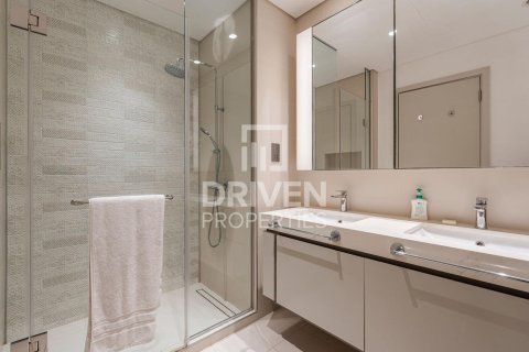 Appartement de 2 chambres à EMAAR Beachfront, UAE No. 207368 20