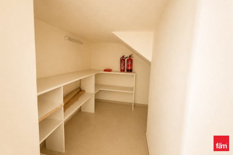 3 bedrooms Townhouse in Dubai, UAE No. 164896 6
