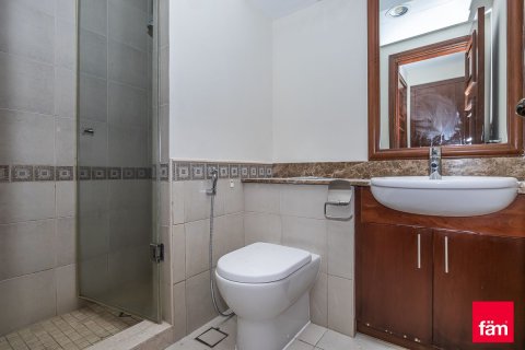 2 bedrooms Apartment in Palm Jumeirah, UAE No. 210129 14