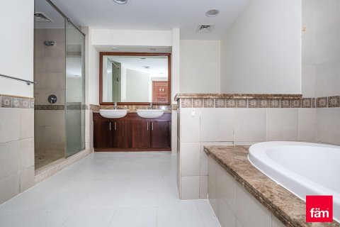 2 bedrooms Apartment in Palm Jumeirah, UAE No. 210129 10