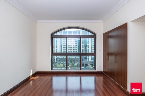 2 bedrooms Apartment in Palm Jumeirah, UAE No. 210129 12