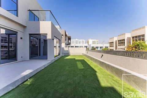 Villa de 5 dormitorios en Al Furjan, UAE No. 199214 4