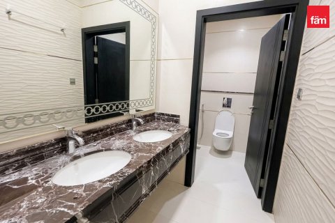 9 bedrooms Villa in Dubai, UAE No. 198641 7