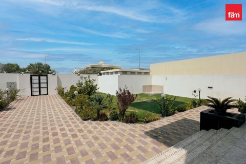 9 bedrooms Villa in Dubai, UAE No. 198641 13