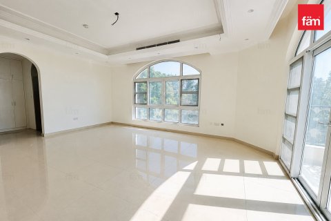 5 bedrooms Villa in Al Barsha, UAE No. 198643 10