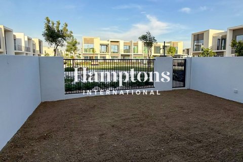 3 bedrooms Townhouse in Al Manara, UAE No. 140025