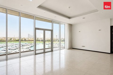 2 bedrooms Apartment in Palm Jumeirah, UAE No. 188353