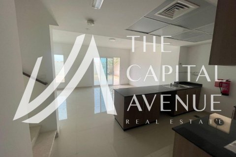 4 bedrooms Townhouse in Al Samha, UAE No. 136923 3