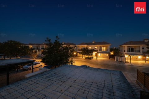 4 bedrooms Townhouse in Dubai, UAE No. 142806 8
