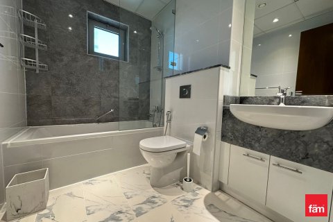 2 bedrooms Apartment in Business Bay, UAE No. 142805 17