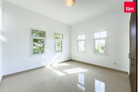 5 bedrooms Villa in Dubai, UAE No. 142807 5