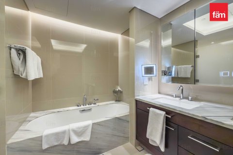 3 bedrooms Apartment in Downtown Dubai (Downtown Burj Dubai), UAE No. 142803 16