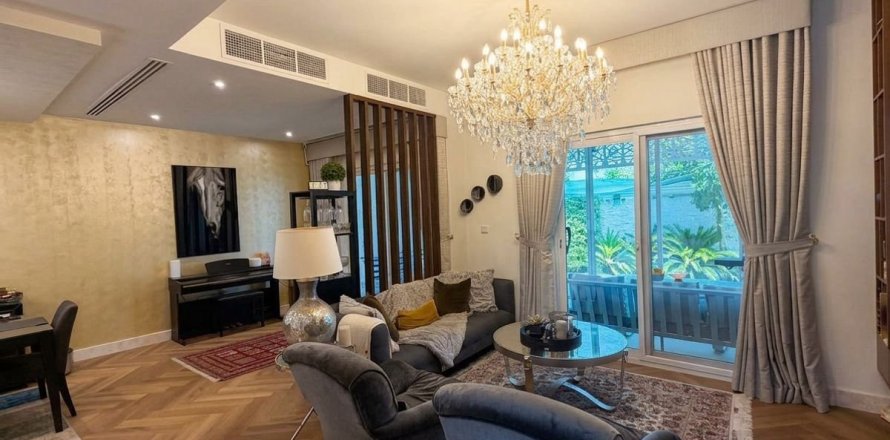 Townhouse de 3 chambres à Dubai, UAE No. 210551