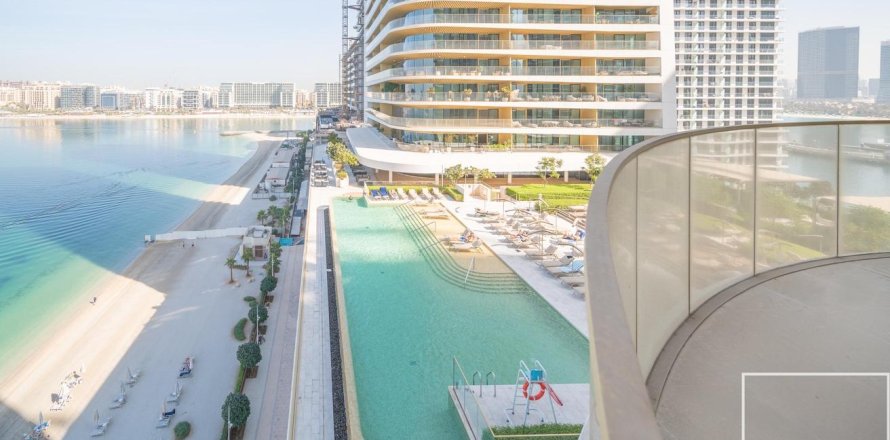 Appartement de 2 chambres à EMAAR Beachfront, UAE No. 201125