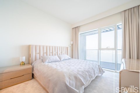 Appartement de 2 chambres à EMAAR Beachfront, UAE No. 201125 15