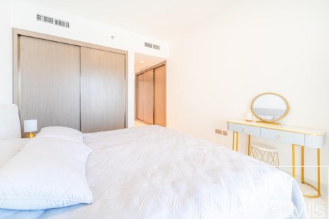 Appartement de 2 chambres à EMAAR Beachfront, UAE No. 201125 9
