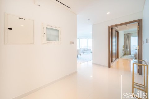 Appartement de 2 chambres à EMAAR Beachfront, UAE No. 201125 26