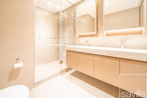 Appartement de 2 chambres à EMAAR Beachfront, UAE No. 201125 11