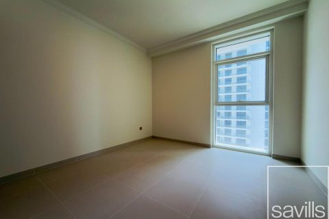 Appartement de 2 chambres à EMAAR Beachfront, UAE No. 201126 8