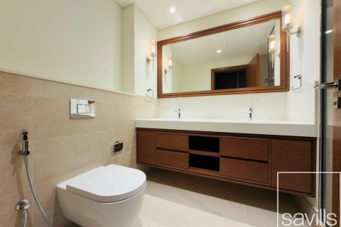 Appartement de 2 chambres à EMAAR Beachfront, UAE No. 201126 12