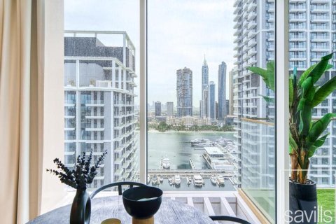 Appartement de 1 chambre à EMAAR Beachfront, UAE No. 201124 24