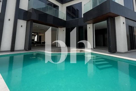 Villa de 5 dormitorios  No. 113213 14