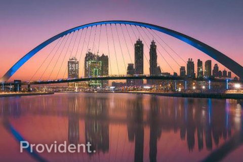 Apartment de 2 dormitorios en Business Bay, UAE No. 96198 2