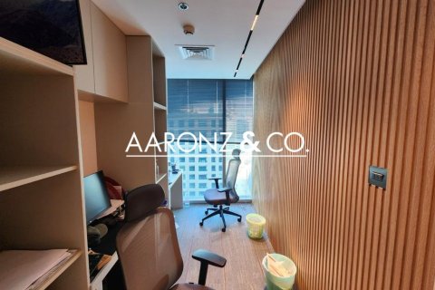 61m² Office in Business Bay, UAE No. 145082 7