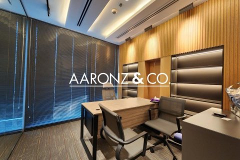 61m² Office in Business Bay, UAE No. 145082 10