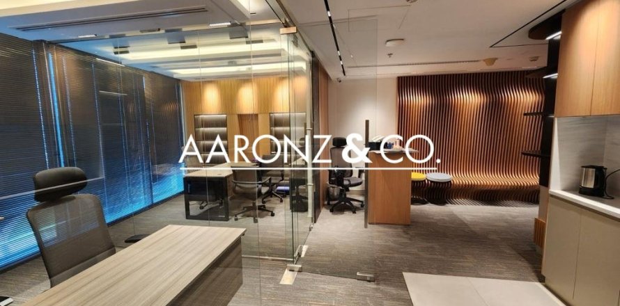 61m² Office in Business Bay, UAE No. 145082