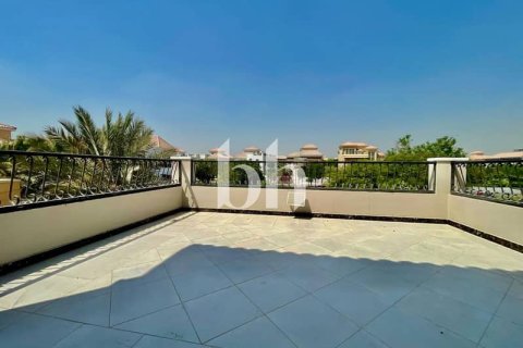 Вилла с 5 спальнями  №114124 25