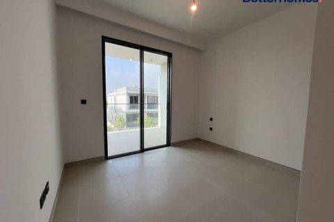 Villa de 4 dormitorios  No. 114128 2