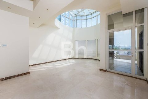 Villa de 5 dormitorios  No. 114122 17