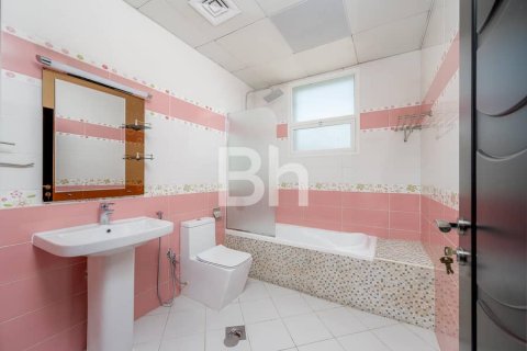 Villa de 5 dormitorios  No. 114122 15