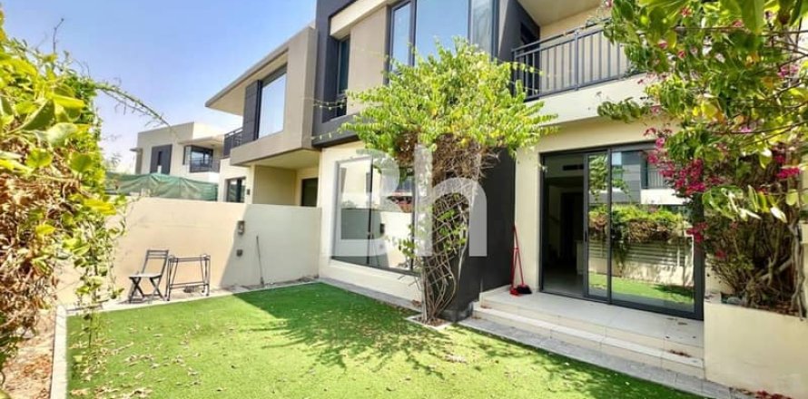 3 bedrooms Townhouse  No. 114126