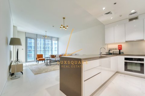 Apartment de 2 dormitorios en District One, UAE No. 203225 5