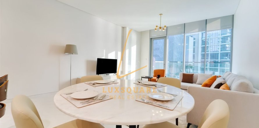 Apartment de 2 dormitorios en District One, UAE No. 203225