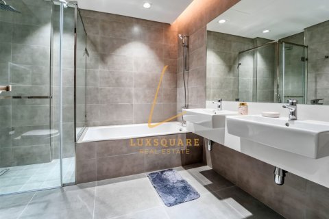 Apartment de 2 dormitorios en District One, UAE No. 203225 12
