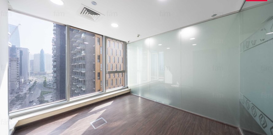 86.8مربع، مكتب في الخليج التجاري, الإمارات العربية المتحدة رقم 137227